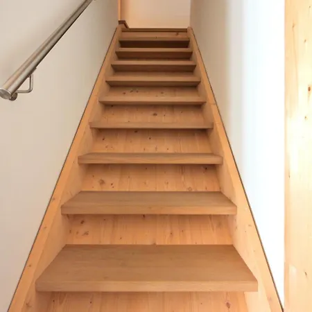 Erzhornblick 아파트